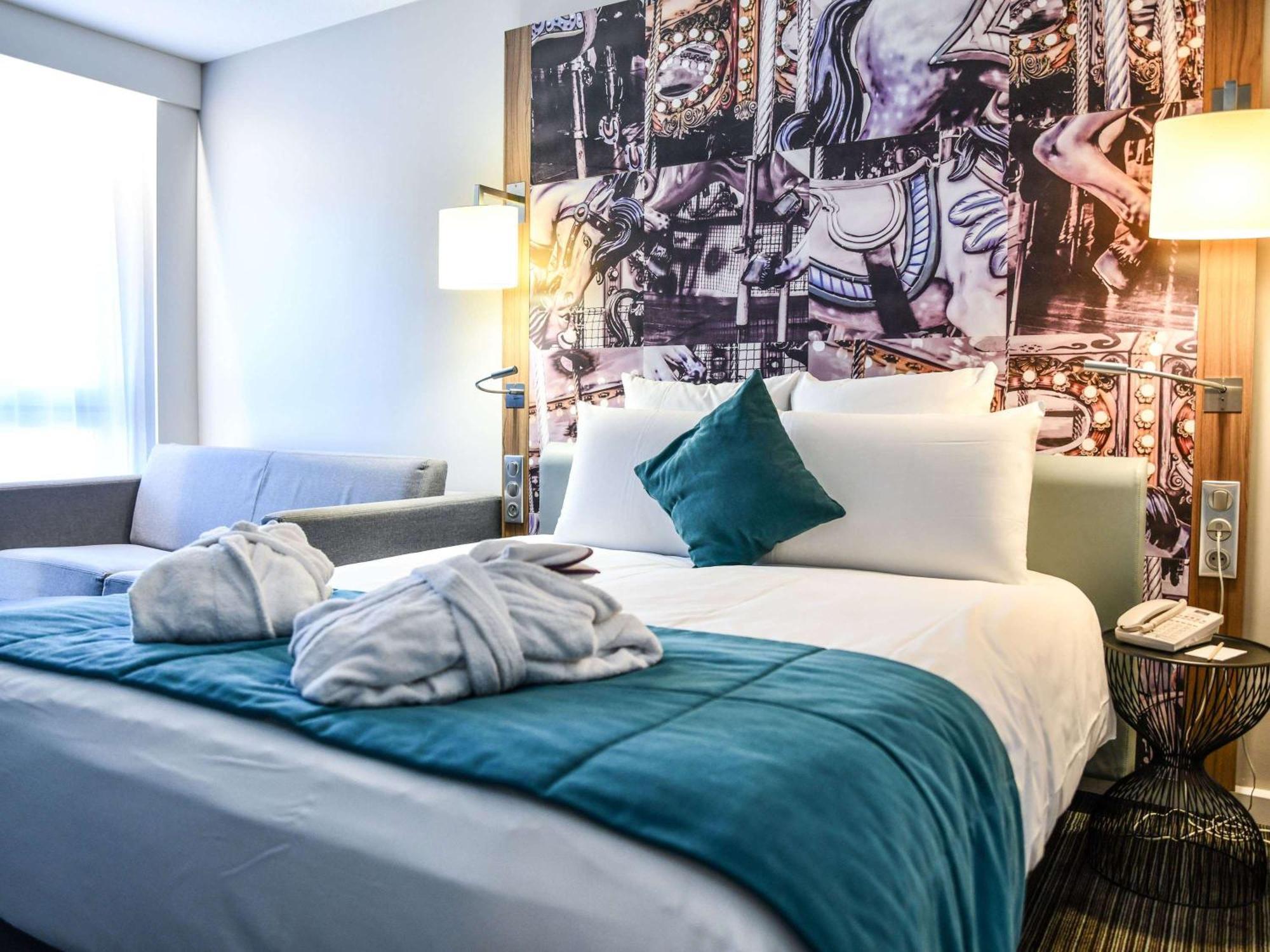 Hotel Mercure Chateau De Фонтенбло Экстерьер фото